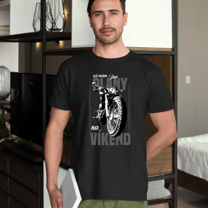už mám jiné plány na víkend - pánské tričko s potiskem